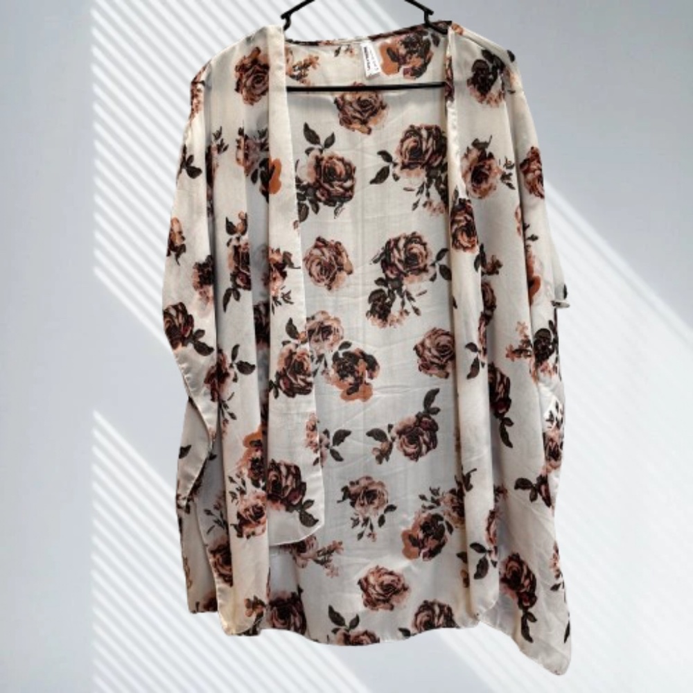 Live 4 Truth Womens 1X White Pink‎ Roses Floral Kimono Cover Up